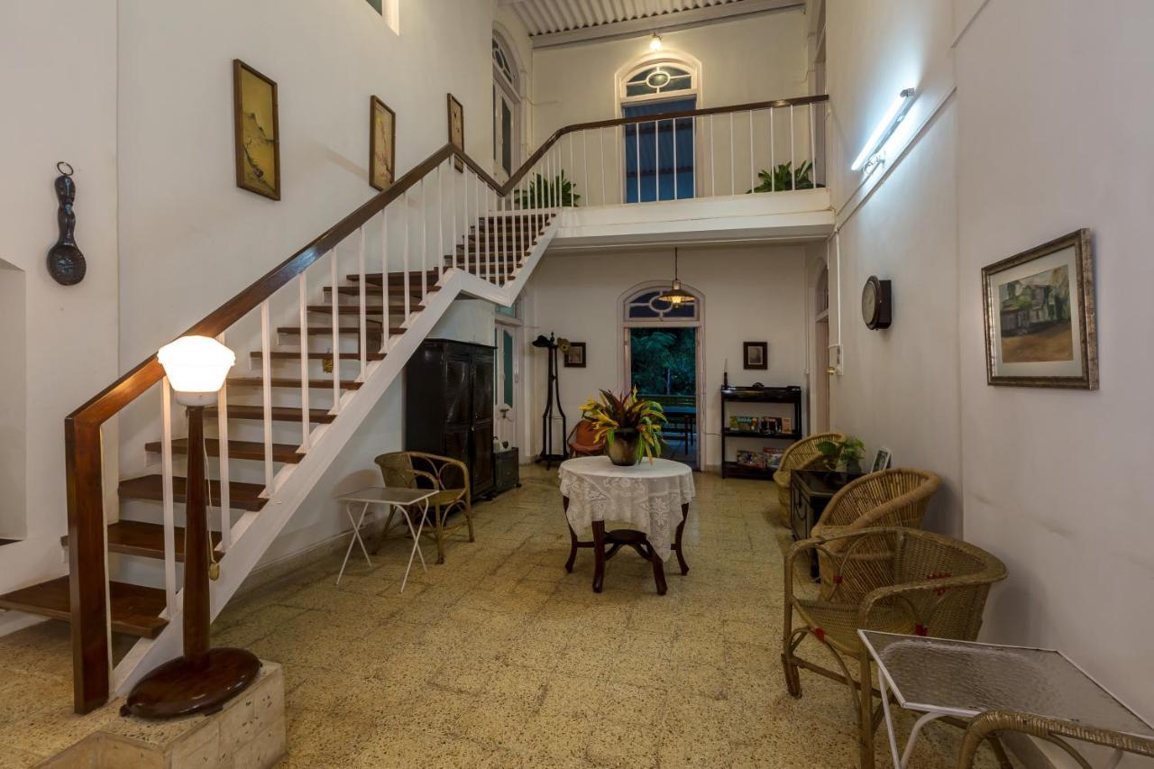 Saffronstays Firdaus Baug Khamshet Luaran gambar